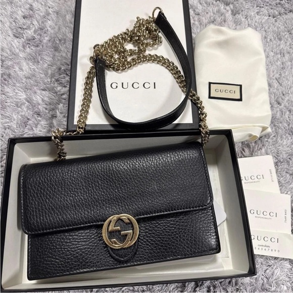 Gucci Black Leather Crossbody Bag with Gold Chain - Picture 11 of 12